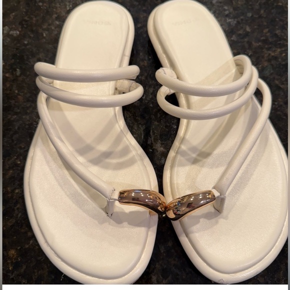 Vince Cream Slide Sandals - Picture 4 of 4
